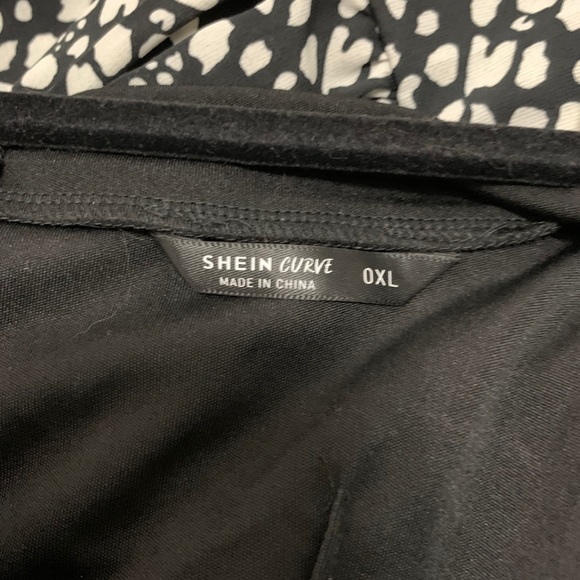 black A line dress - Picture 2 of 3